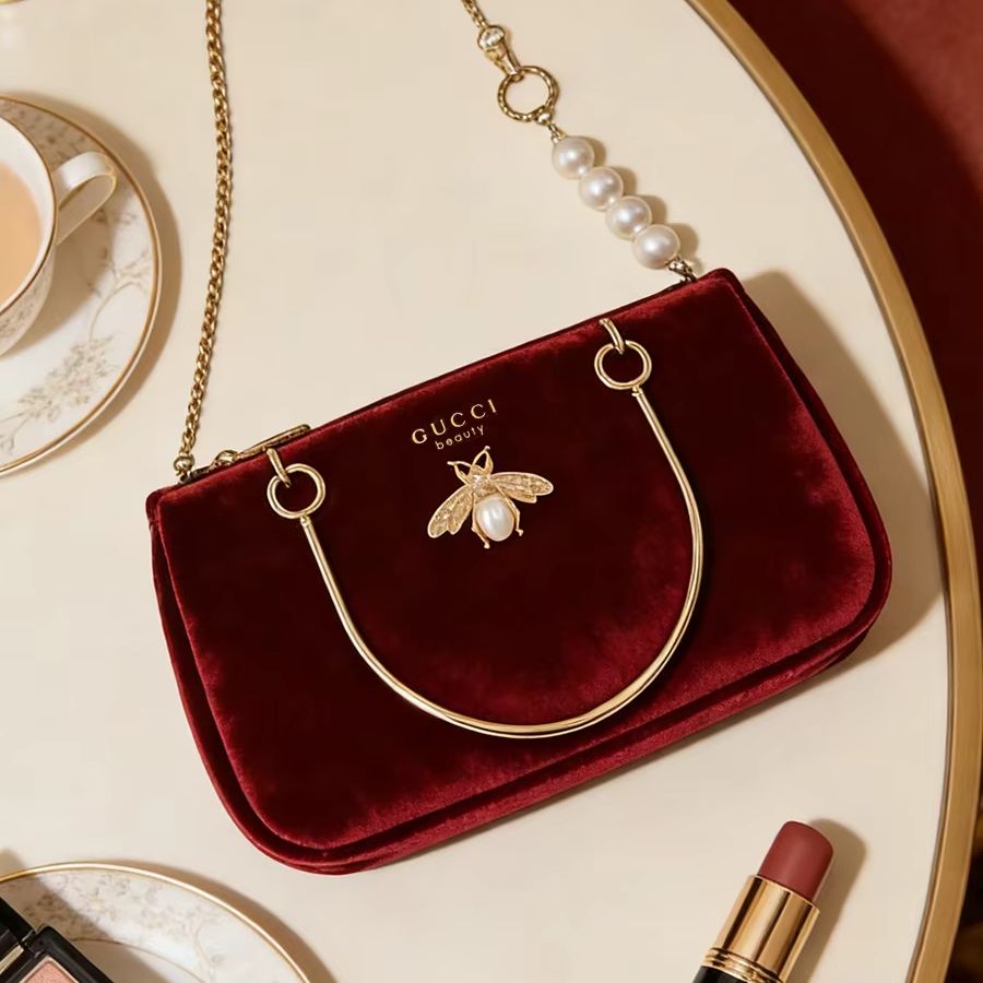 حقيبة نسائية من غوتشي متوسطة ا - مراجعة Ysl Beauty Makeup وسعره