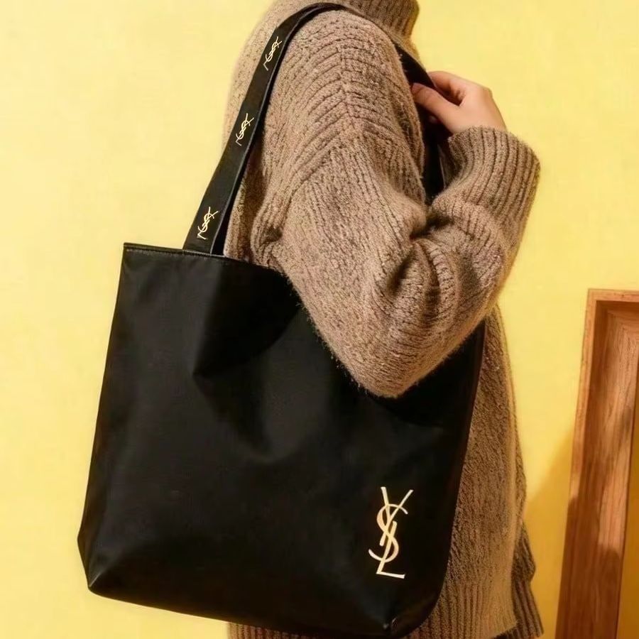 حقيبة ييف سان لوران YSL الفاخر - مراجعة Ysl Beauty Makeup وسعره