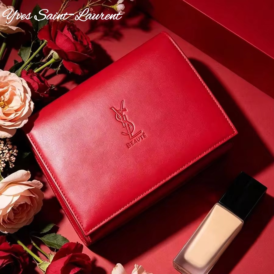 حقيبة مستحضرات تجميل من الجلد  - مراجعة Ysl Beauty Makeup وسعره